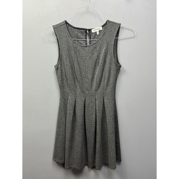 Monteau Dress Skater Womens XS‎ Gray FIt Flare Stretch Knee Length Sleeveless - Picture 1 of 7
